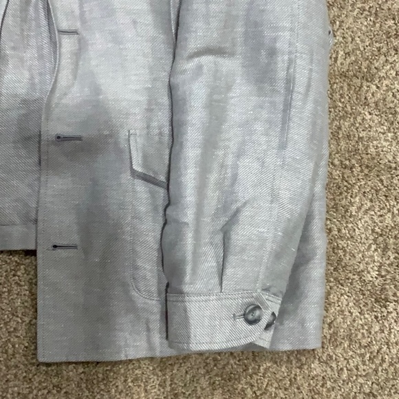Light Gray Button-Up Jacket - Picture 4 of 10
